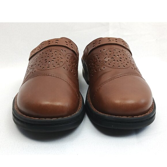 Collection by Clarks Brown Soft Cushion Slip On Clogs Size 7.5 WIDE WIDTH - Picture 7 of 9